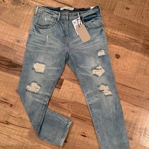 BNWT Zara baggy jeans size 6